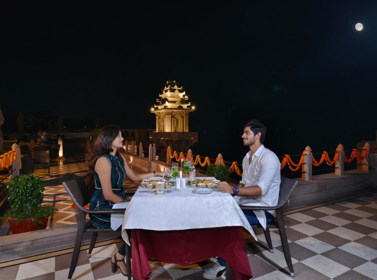 Brijrama Palace, Varanasi - By The Ganges Экстерьер фото